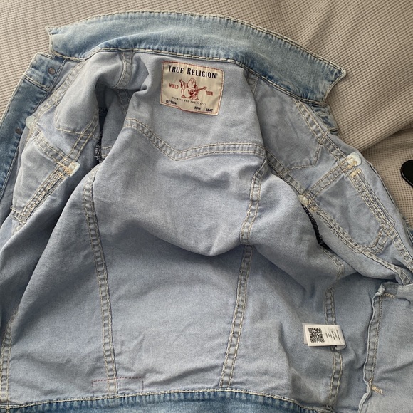 Read - Picture 3 of 3